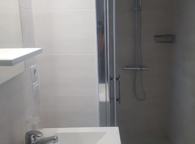 La Maison Haute Bed & Breakfast